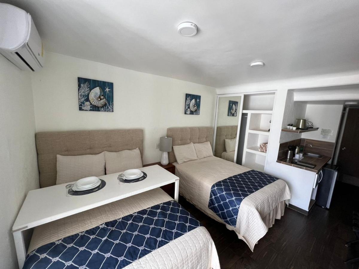 Sky Inn Acapulco Y Condominio Mediterrane Kültér fotó