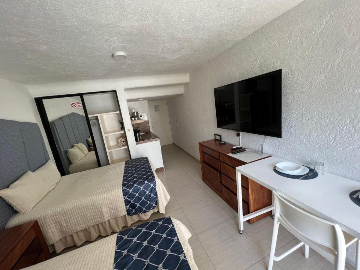 Sky Inn Acapulco Y Condominio Mediterrane Kültér fotó