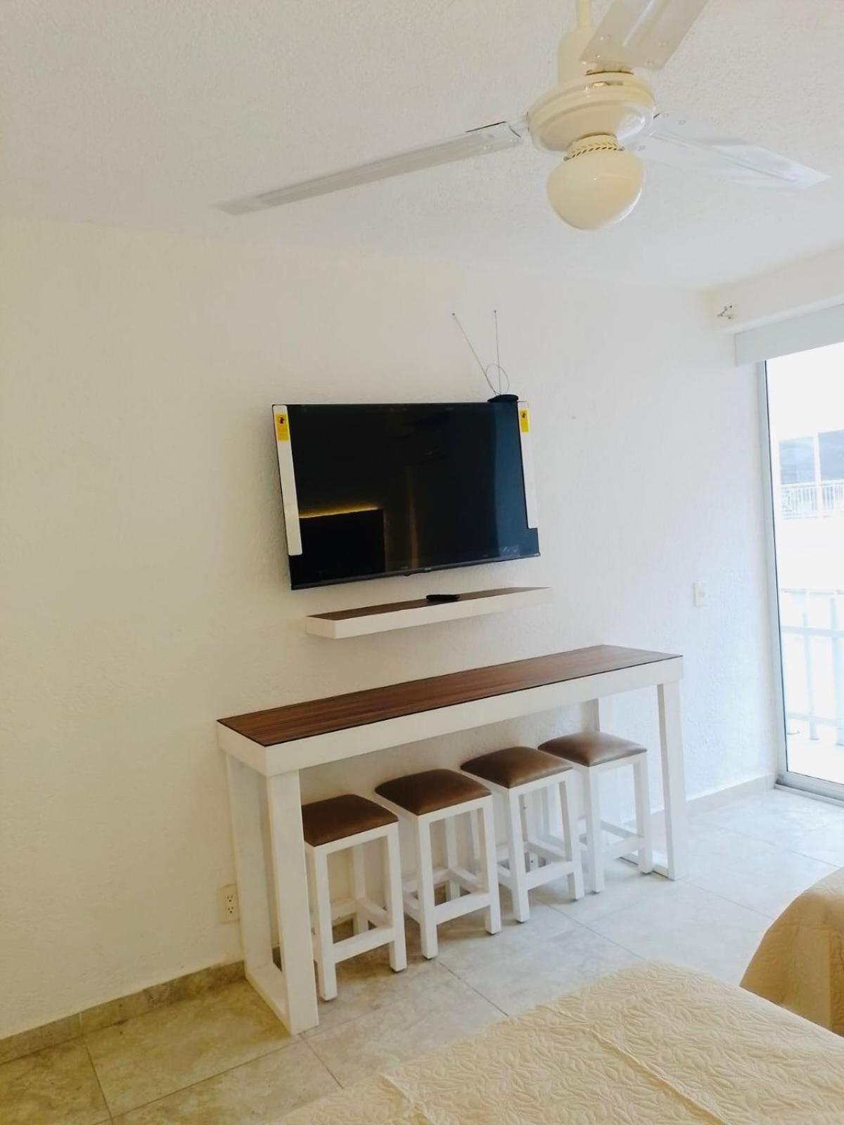 Sky Inn Acapulco Y Condominio Mediterrane Kültér fotó