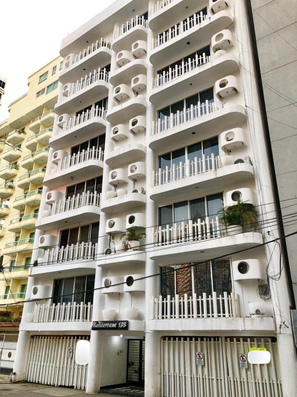 Sky Inn Acapulco Y Condominio Mediterrane Kültér fotó